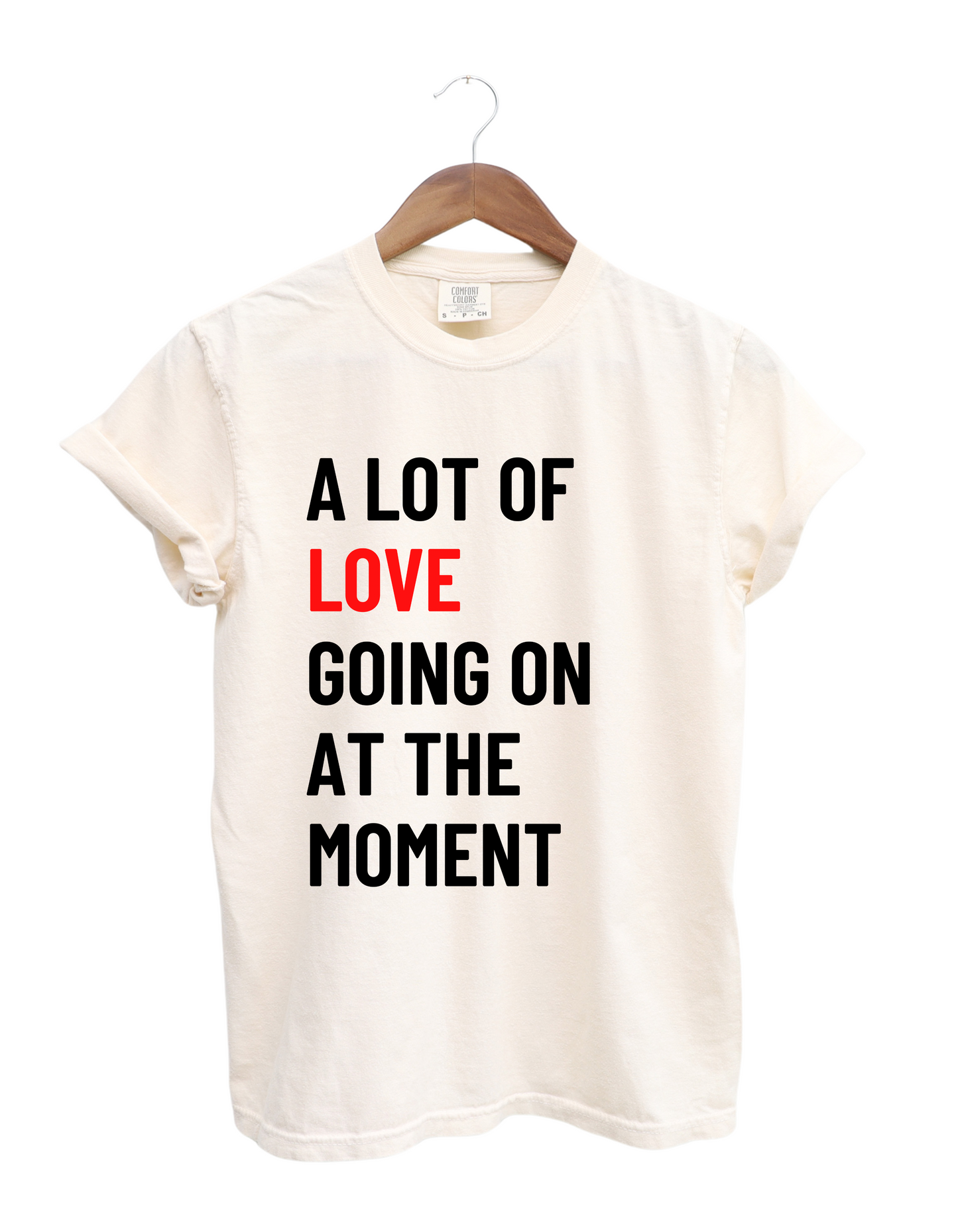 A lot of LOVE | tee | Valentines